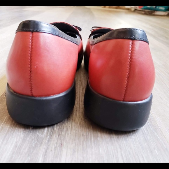 Cute Dansko shoes - Picture 6 of 10